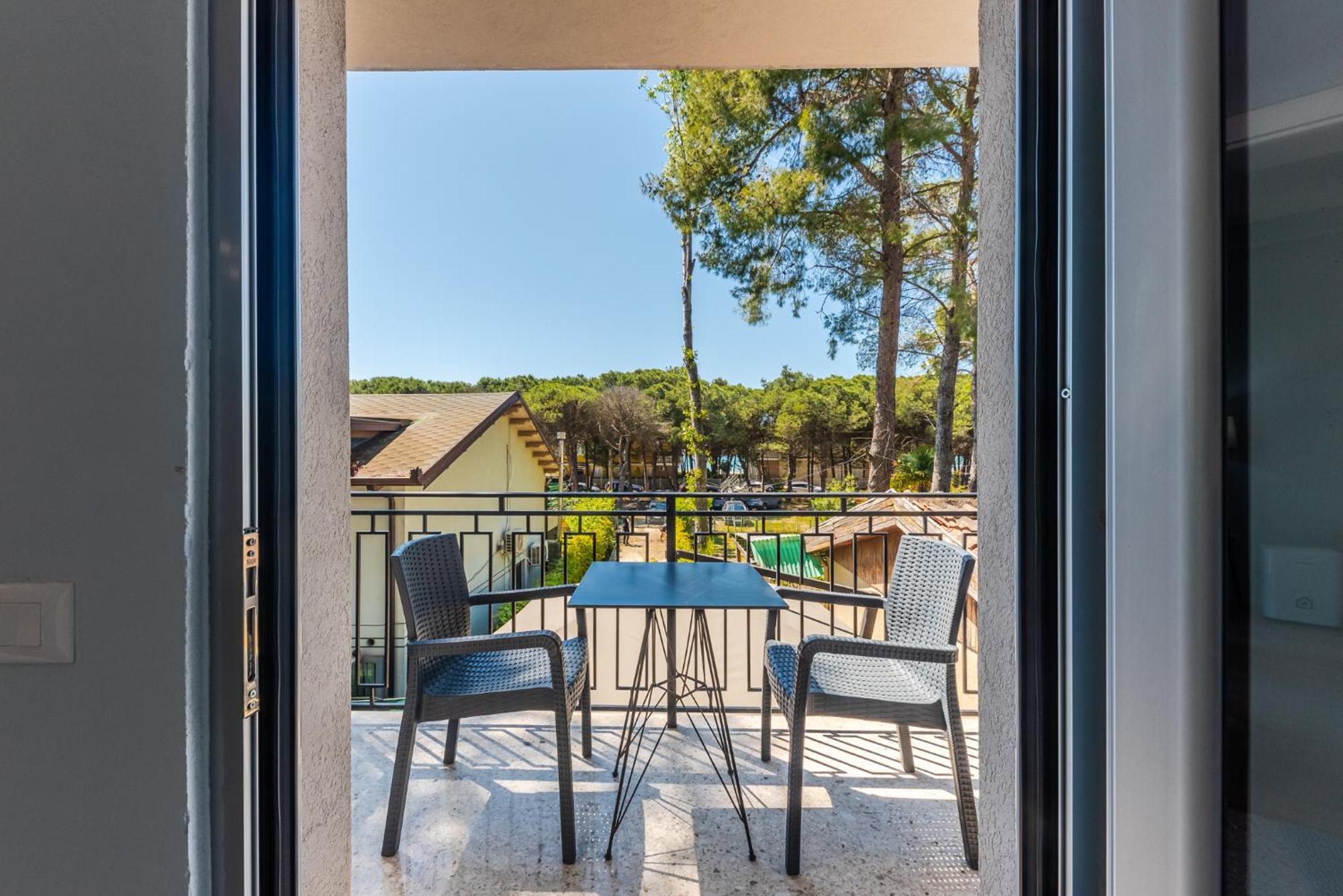 Beni'S Villa Apartments By Ps Голем Экстерьер фото